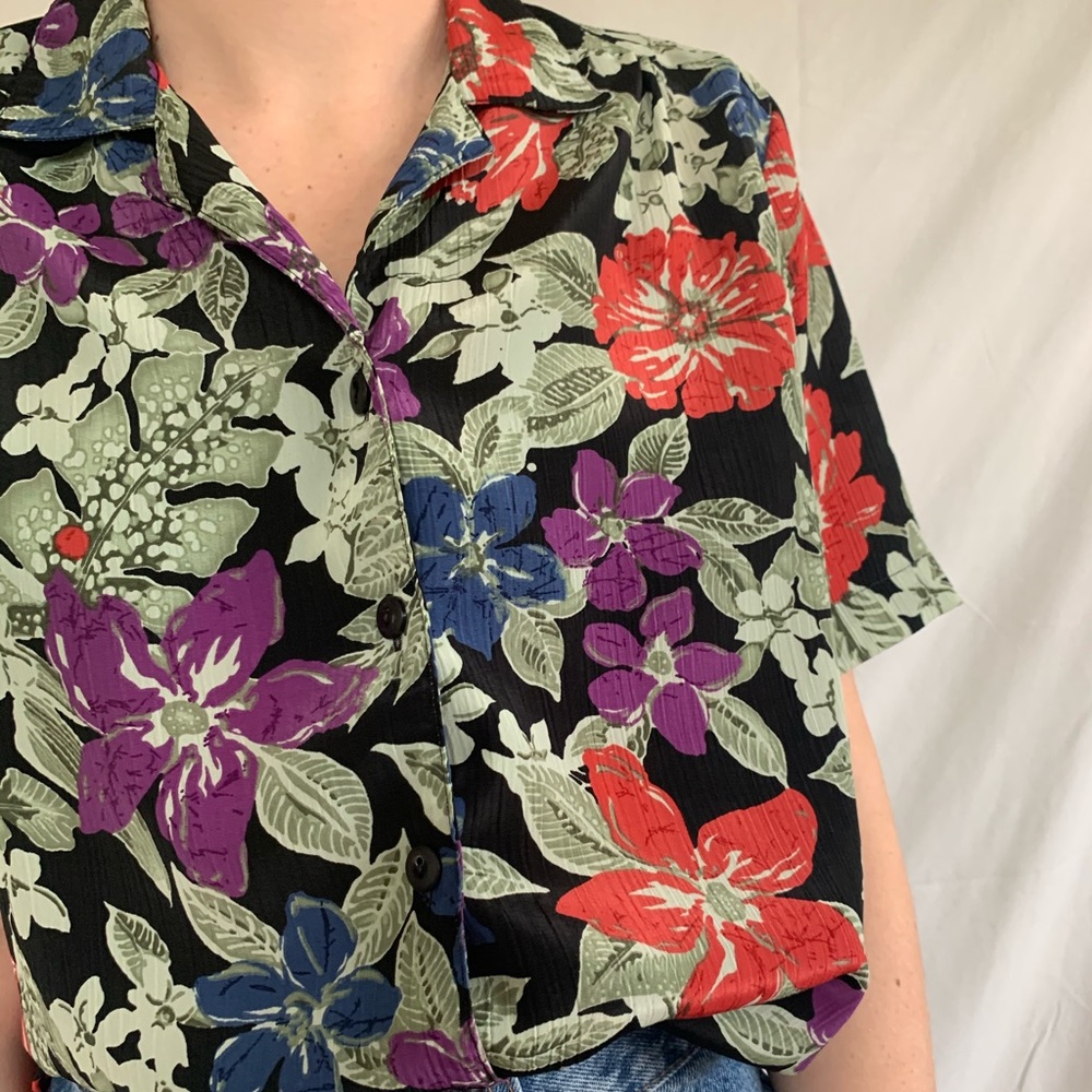 Vintage 90s Multicolor Floral Short Sleeve Blouse - Picture 2 of 5